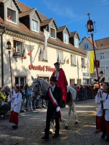 Mantuaner kommen zum Blutritt nach Weingarten